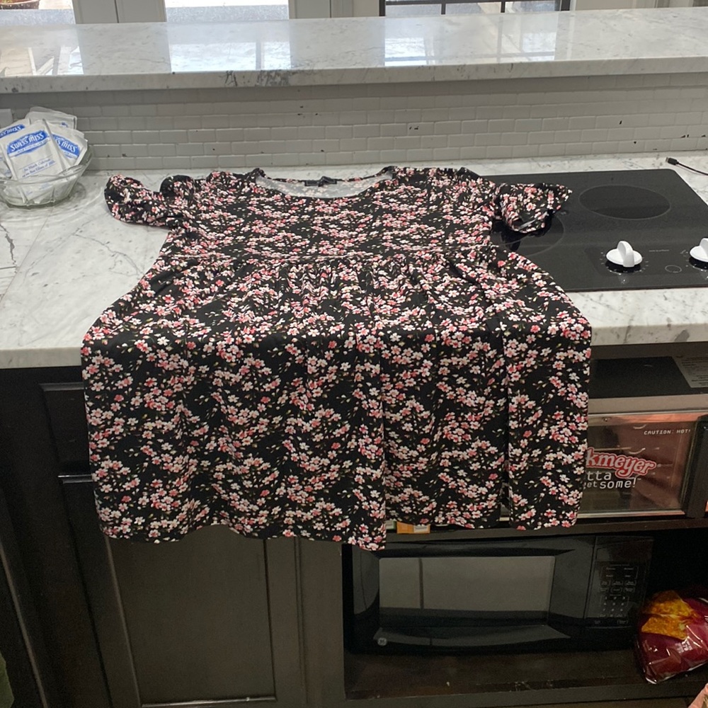 Vibe sportswear Black in floral pattern baby doll mini dress